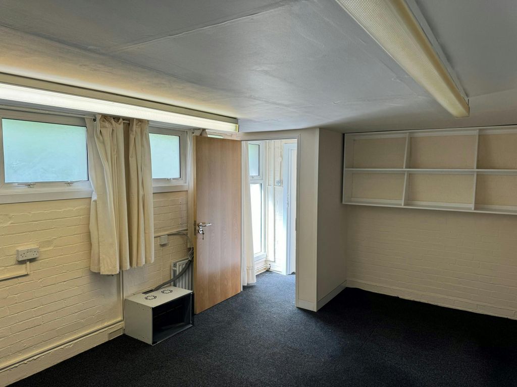 Property photo 3 of 3 Ospringe House Internal 3 Copy.Jpg