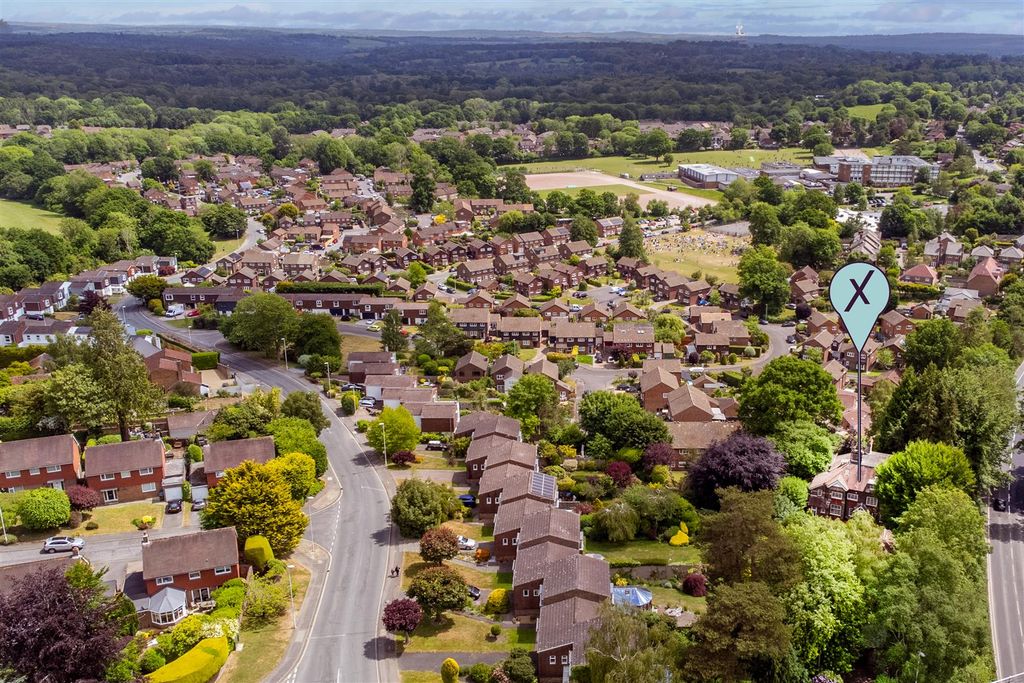 Property photo 3 of 35 Aerial