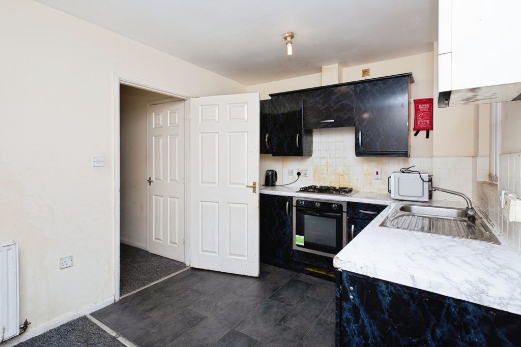 Property photo 2 of 15