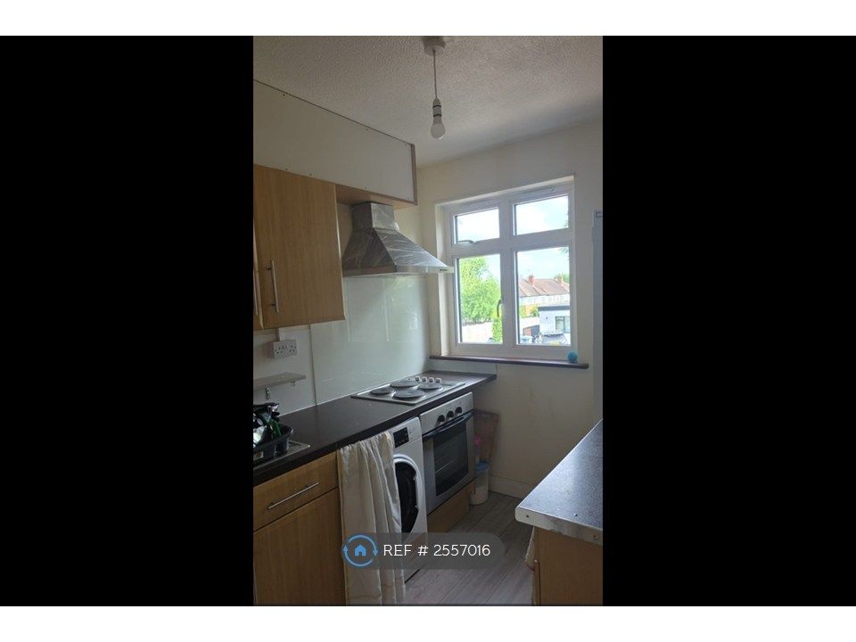 Property photo 2 of 3