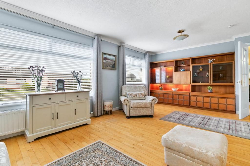 Property photo 3 of 31