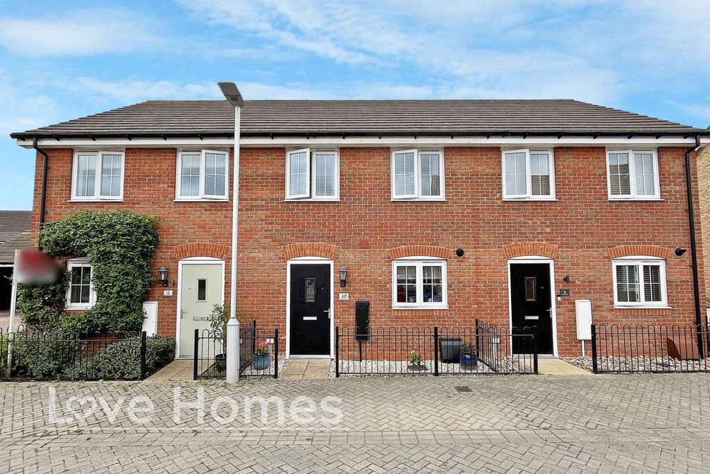 Property photo 1 of 13 4435011