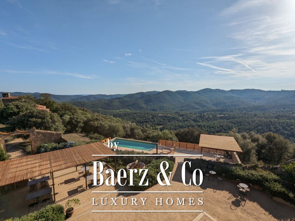 Property photo 2 of 28