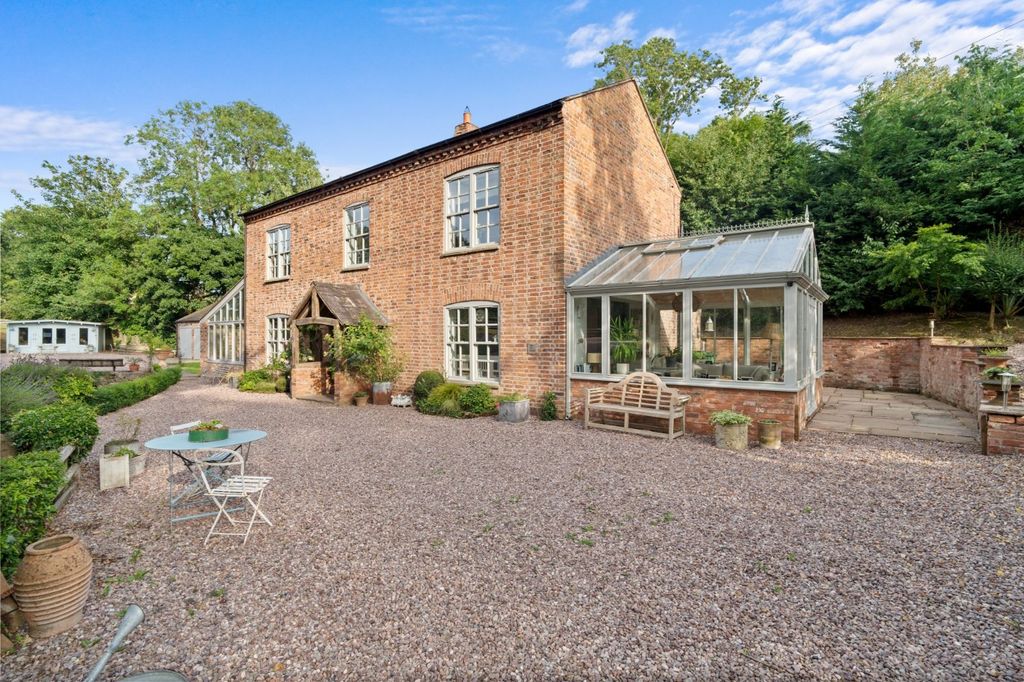 Property photo 2 of 28 Mill House