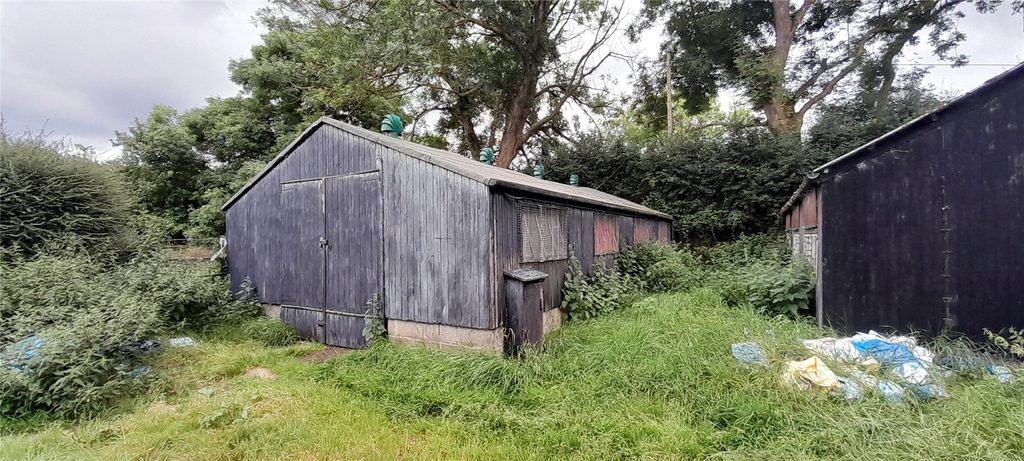 Property photo 3 of 7 Picture No. 05