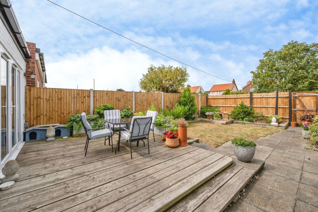 Property photo 2 of 20