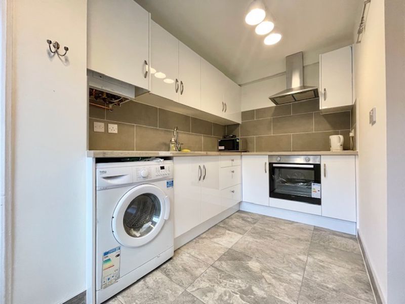 Property photo 1 of 6 Photo 13