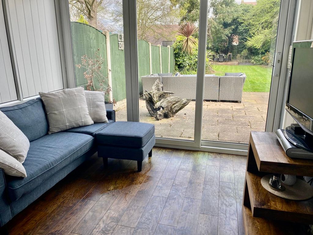 Property photo 2 of 14 Img_2740