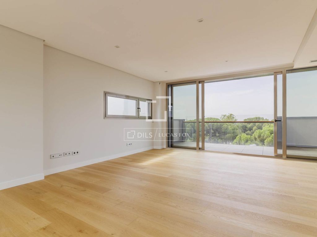 Property photo 3 of 46
