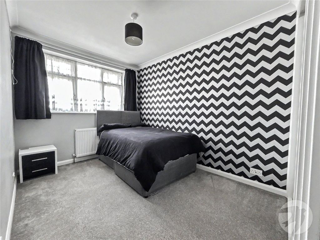 Property photo 2 of 55 Picture No. 01