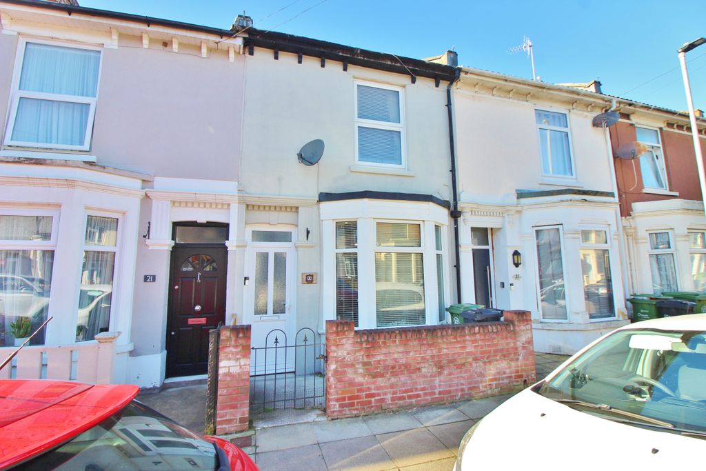 Property photo 1 of 17