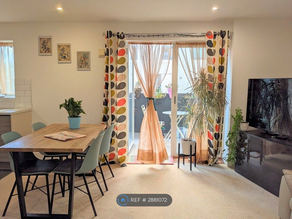 Property photo 1 of 14 Living Room - Doors To North Balcony