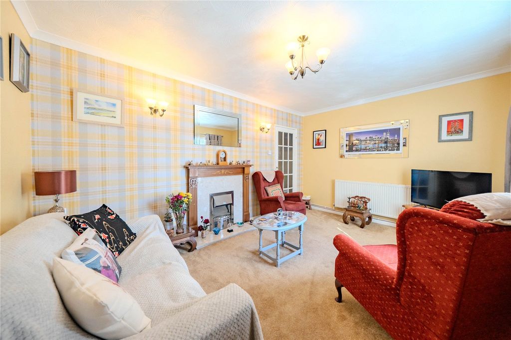 Property photo 2 of 12 Picture No. 02