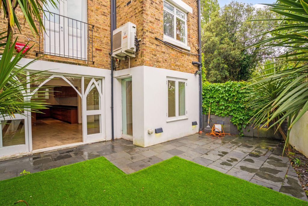 Property photo 3 of 14