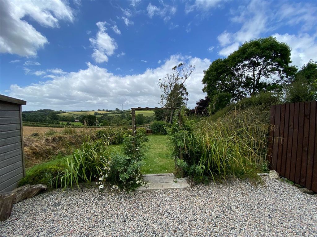 Property photo 3 of 8 Garden 3.Jpg