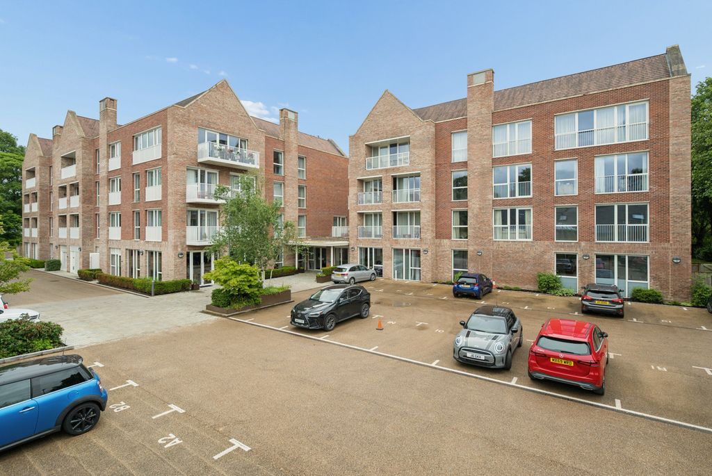 Additional image 22 of 3 bed flat for saleAlderley Road, Wilmslow SK9