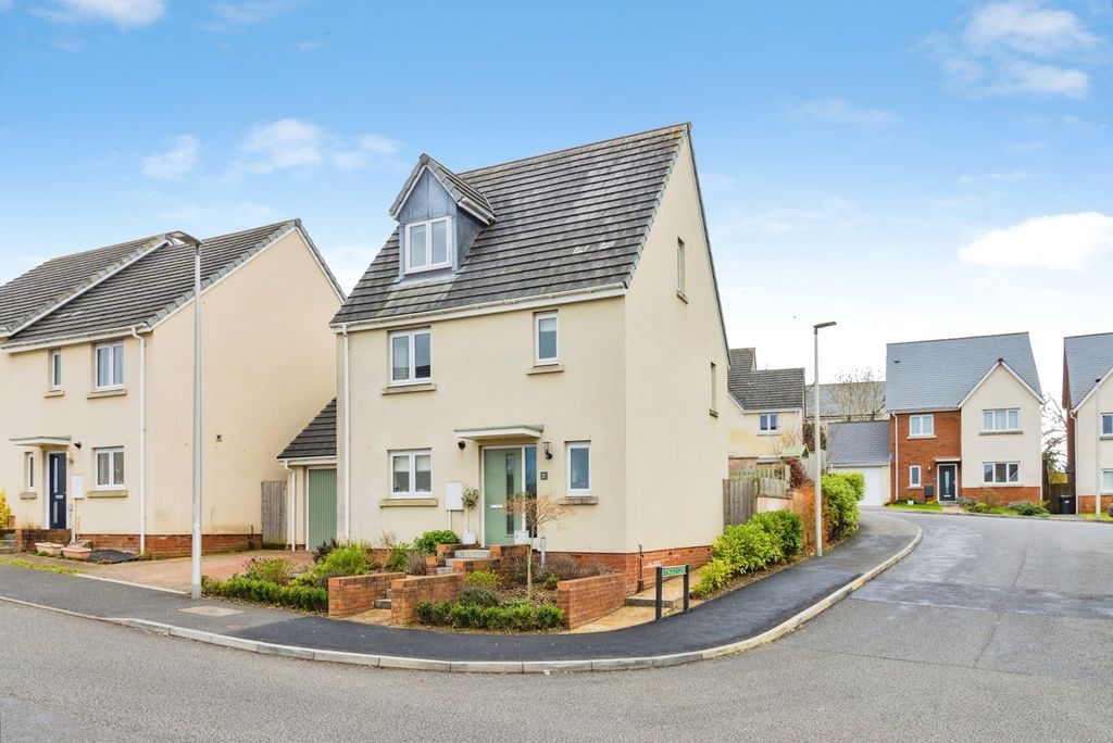 Property photo 1 of 19 Pbox-Img.Jpg