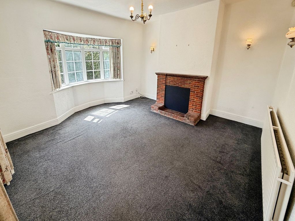 Property photo 3 of 15 Living Room