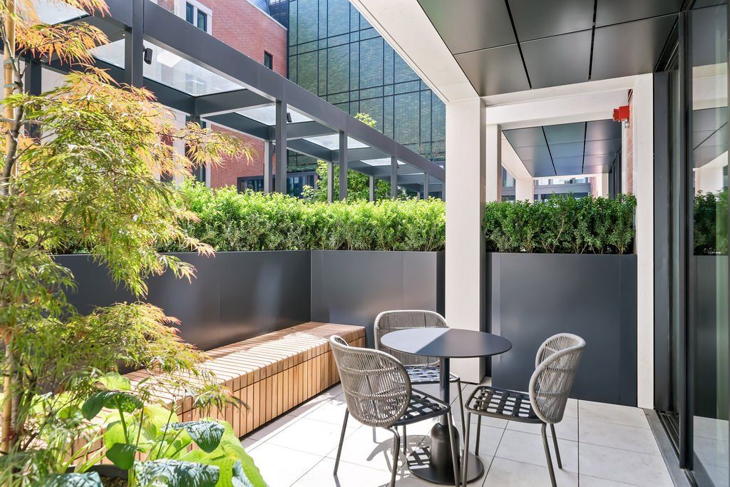 Property photo 3 of 10 Terrace