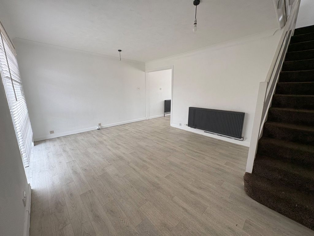 Property photo 3 of 43