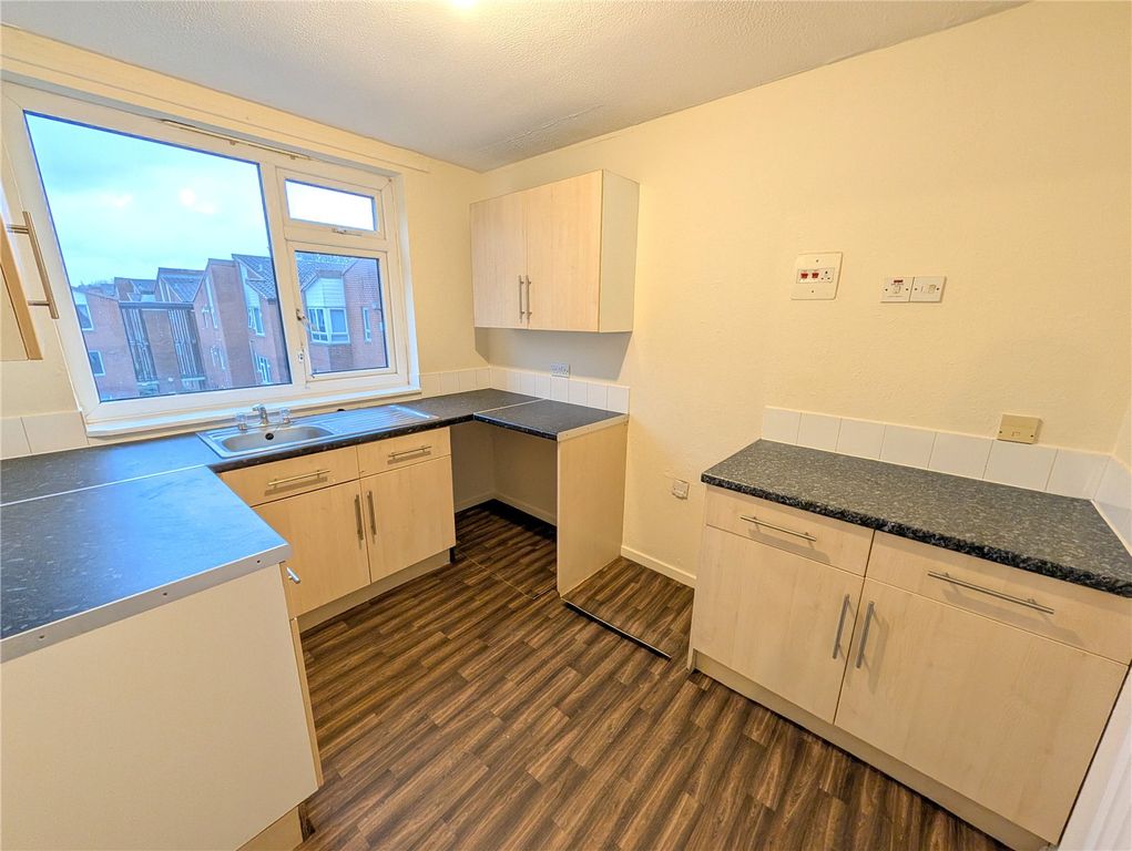 Property photo 2 of 6 Picture No. 04