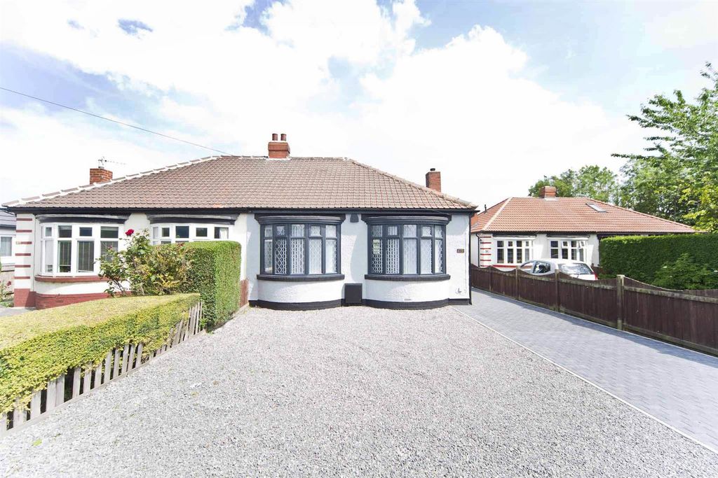 Property photo 2 of 23