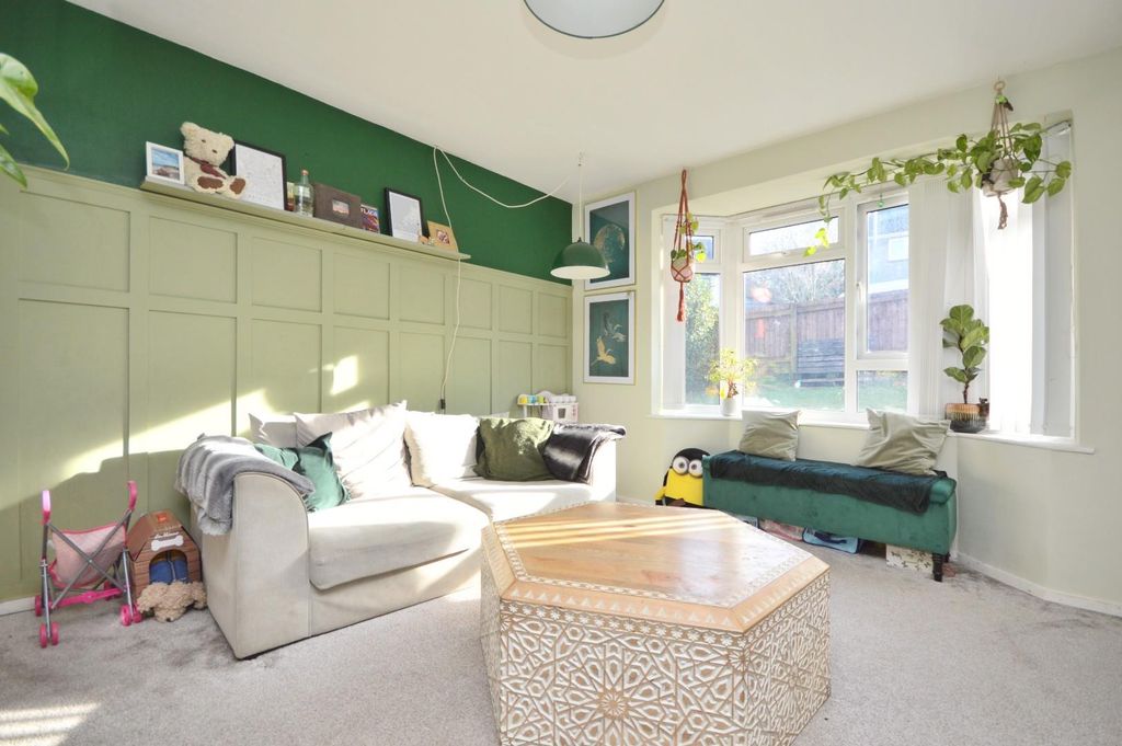 Property photo 3 of 14