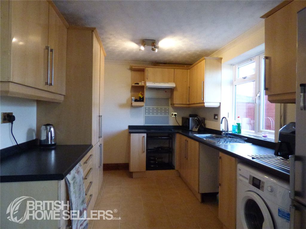 Property photo 2 of 24 Picture No. 17