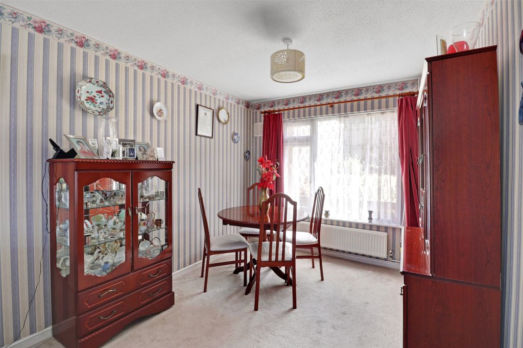 Property photo 3 of 11 Picture No. 02
