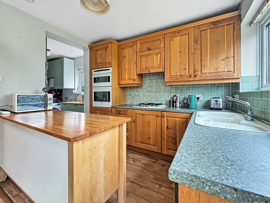 Additional image 7 of 3 bed semi-detached house for saleDavey Crescent, Great Shelford CB22