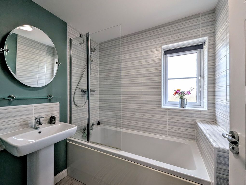 Property photo 3 of 20