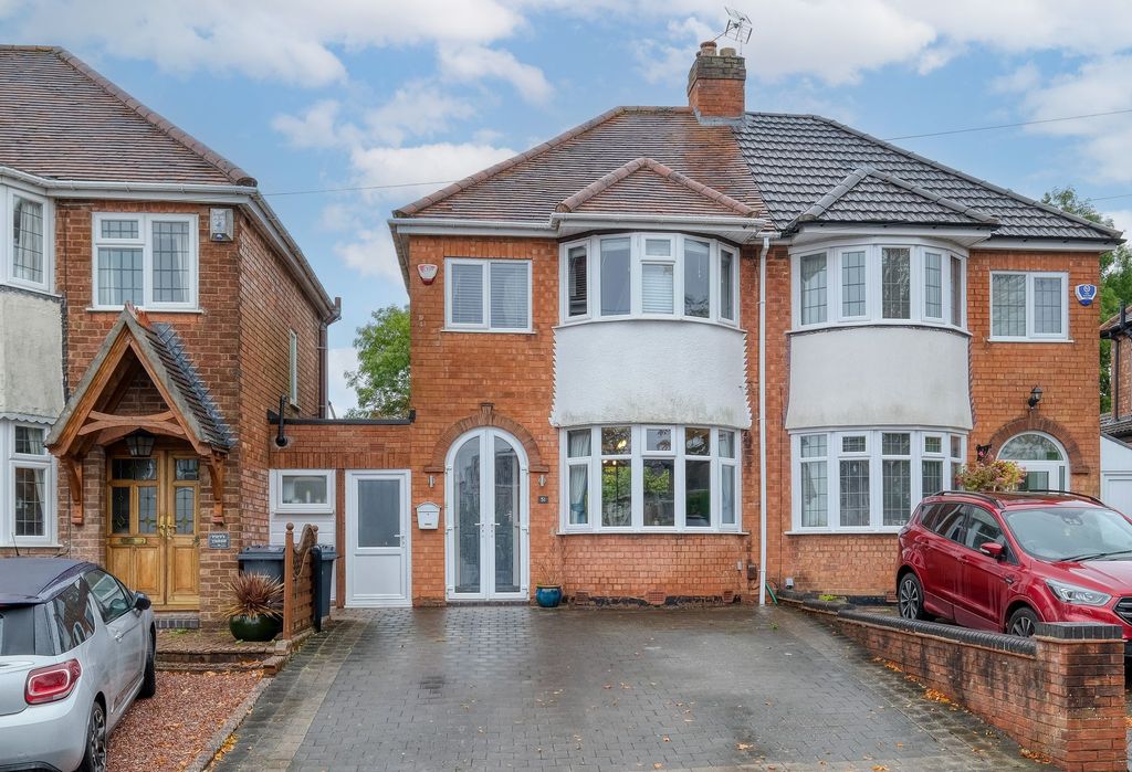 Property photo 1 of 11