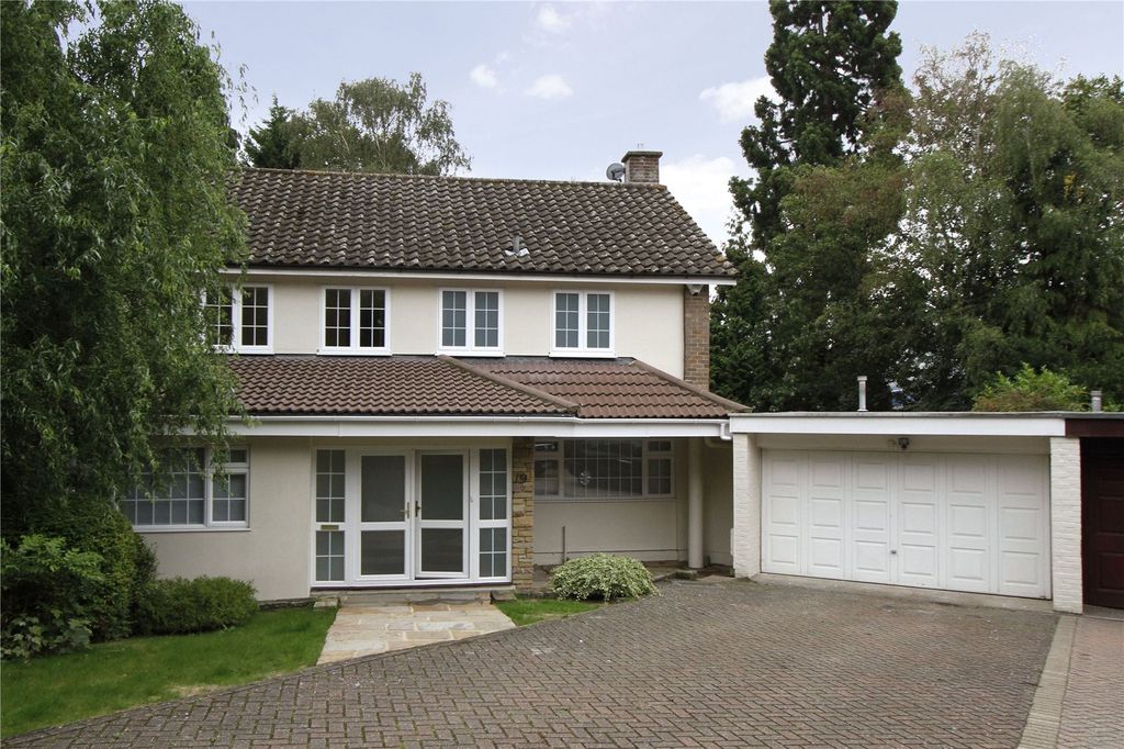 Property photo 1 of 10 Front