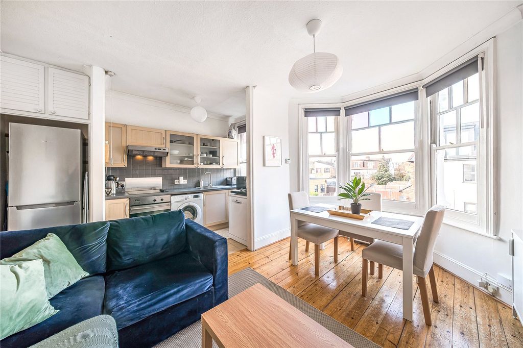 Property photo 2 of 15 Picture No. 06