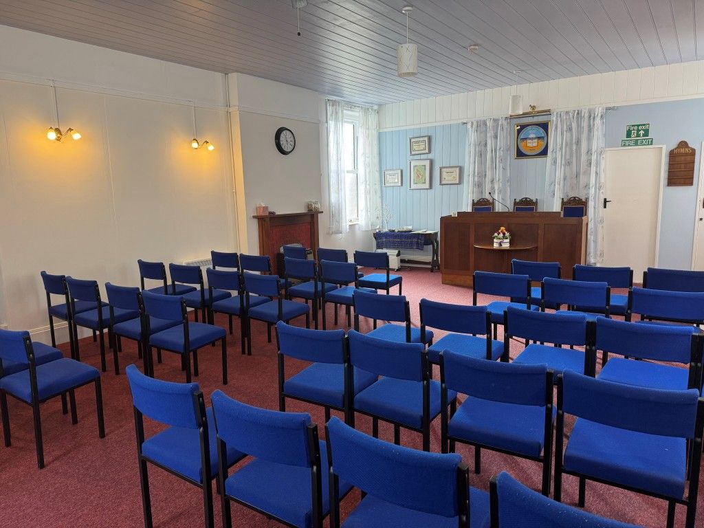 Property photo 3 of 10 Sermon Area