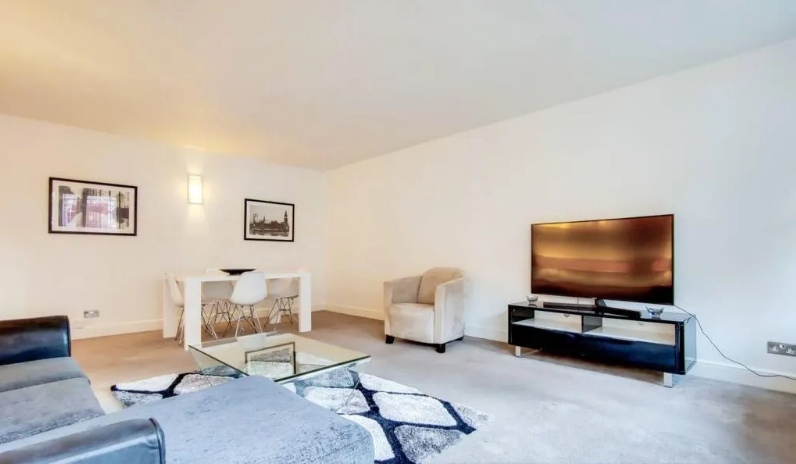 Property photo 3 of 8 Photo 2