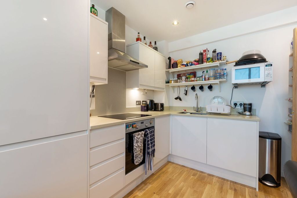 Property photo 2 of 4