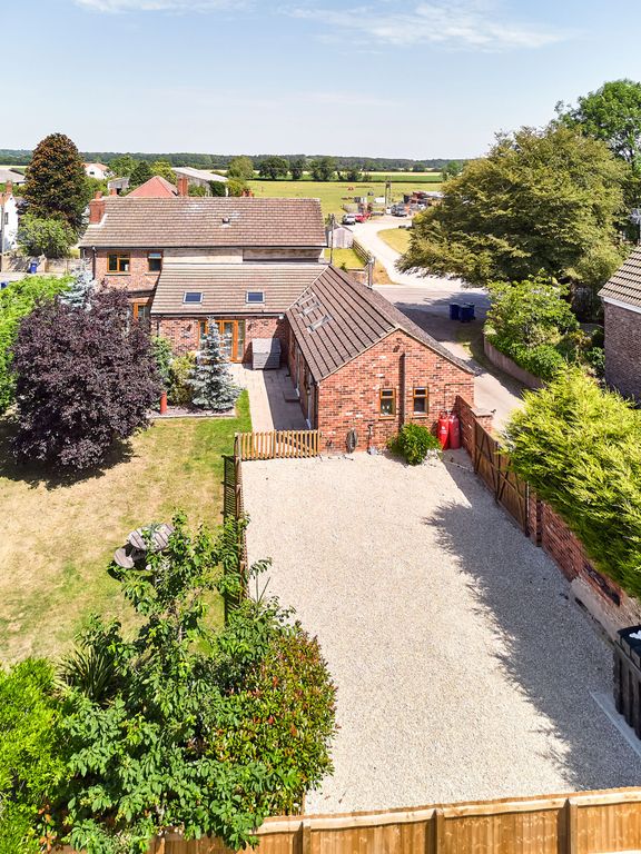Property photo 3 of 46