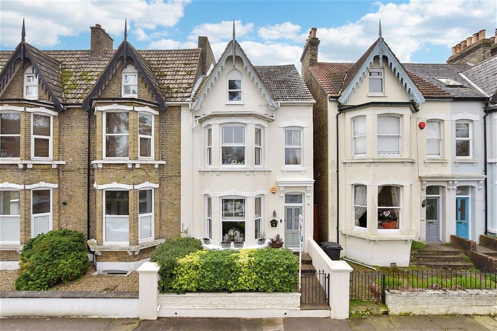 Property photo 2 of 16 External (Web)