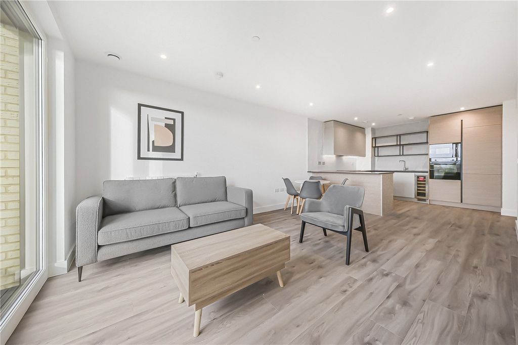 Property photo 1 of 22 Picture No. 03