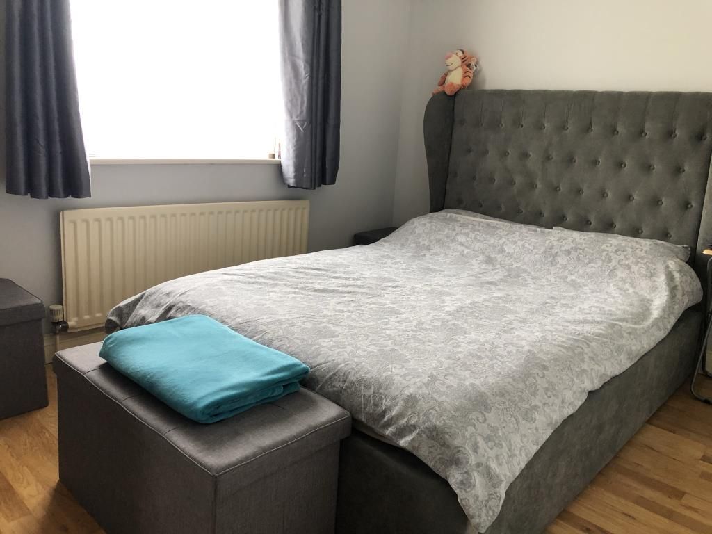 Property photo 3 of 9 Bedroom