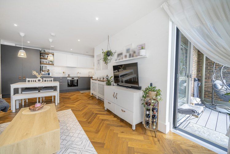 Property photo 2 of 18