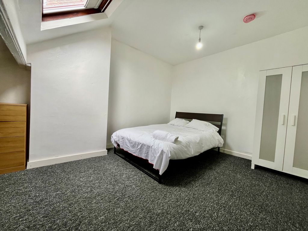 Property photo 1 of 5 Image