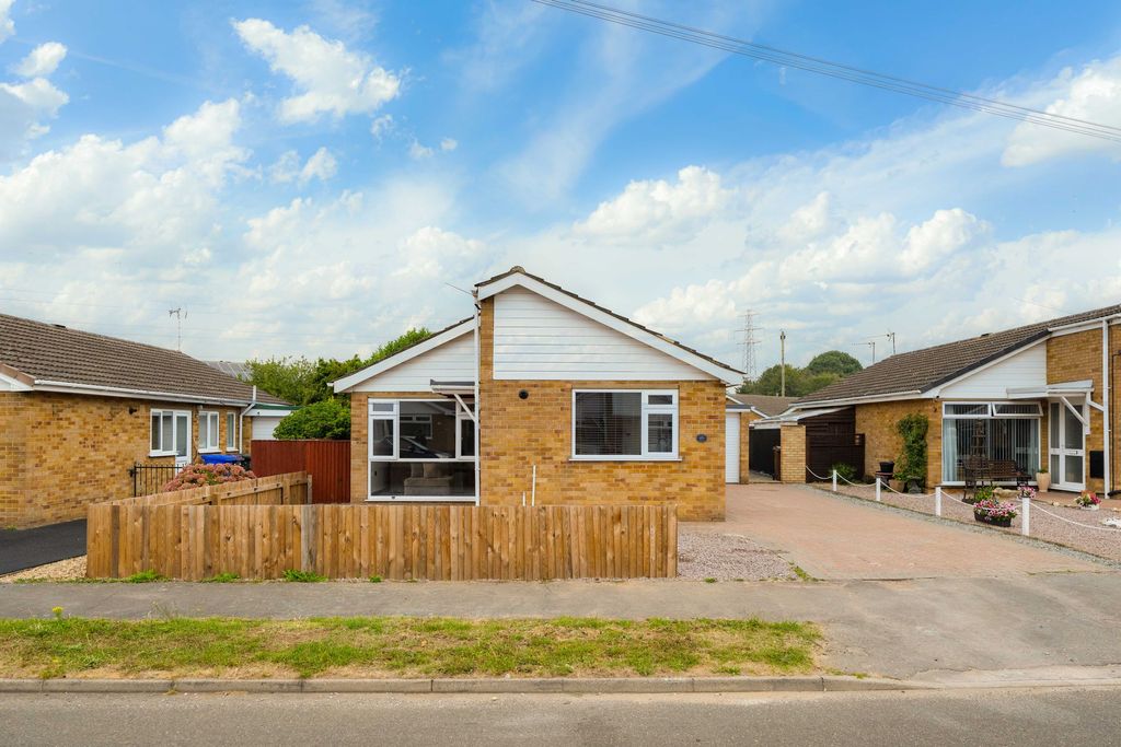 Property photo 1 of 18