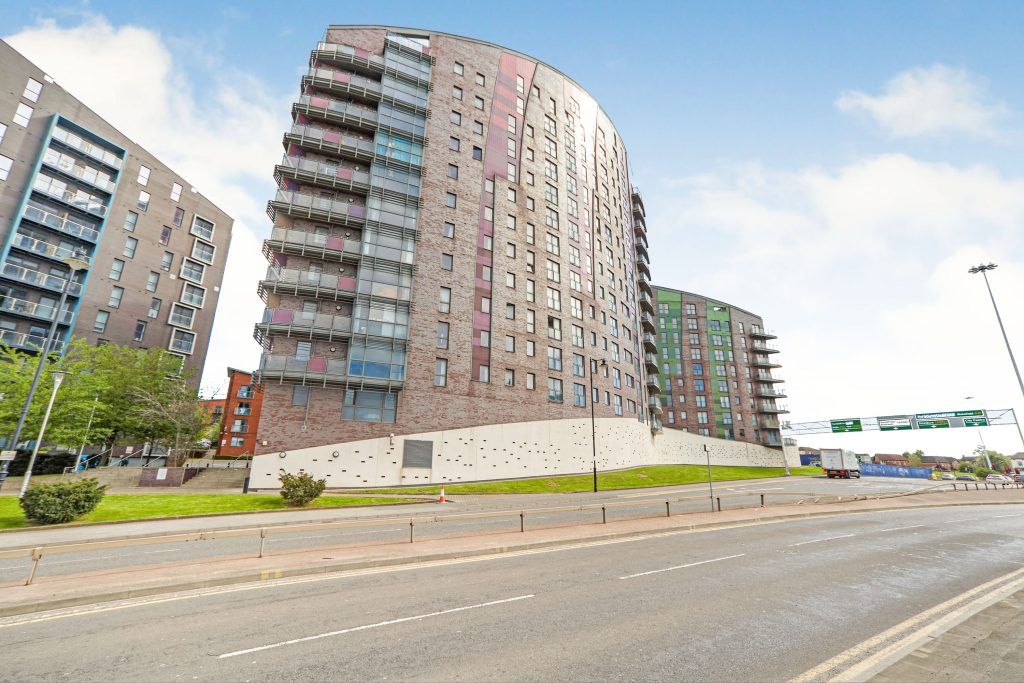 Property photo 2 of 20