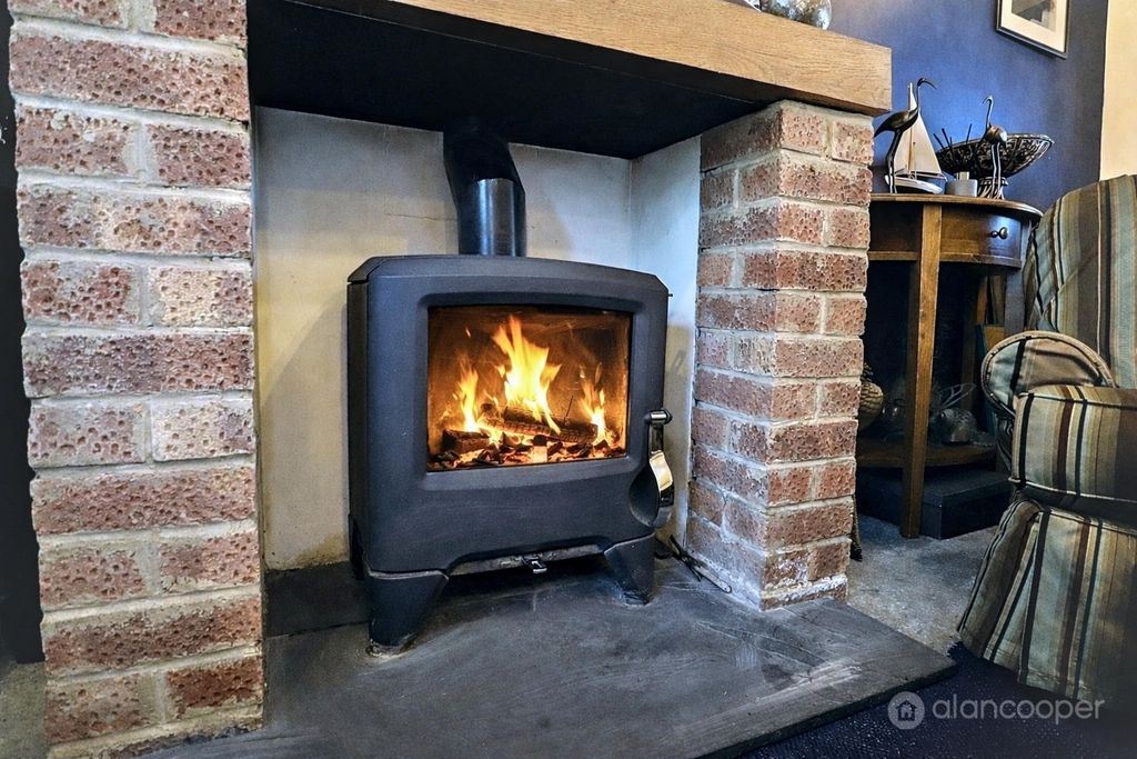 Property photo 2 of 25 4508544