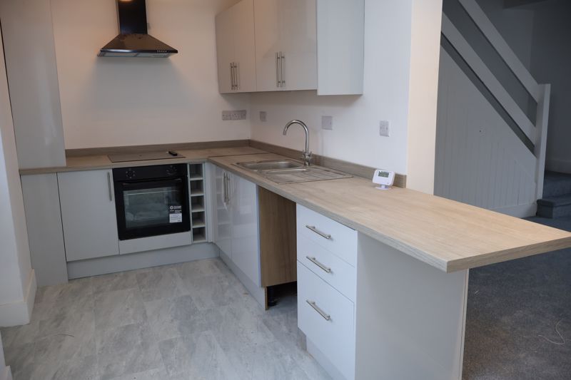 Property photo 3 of 6 Kitchen