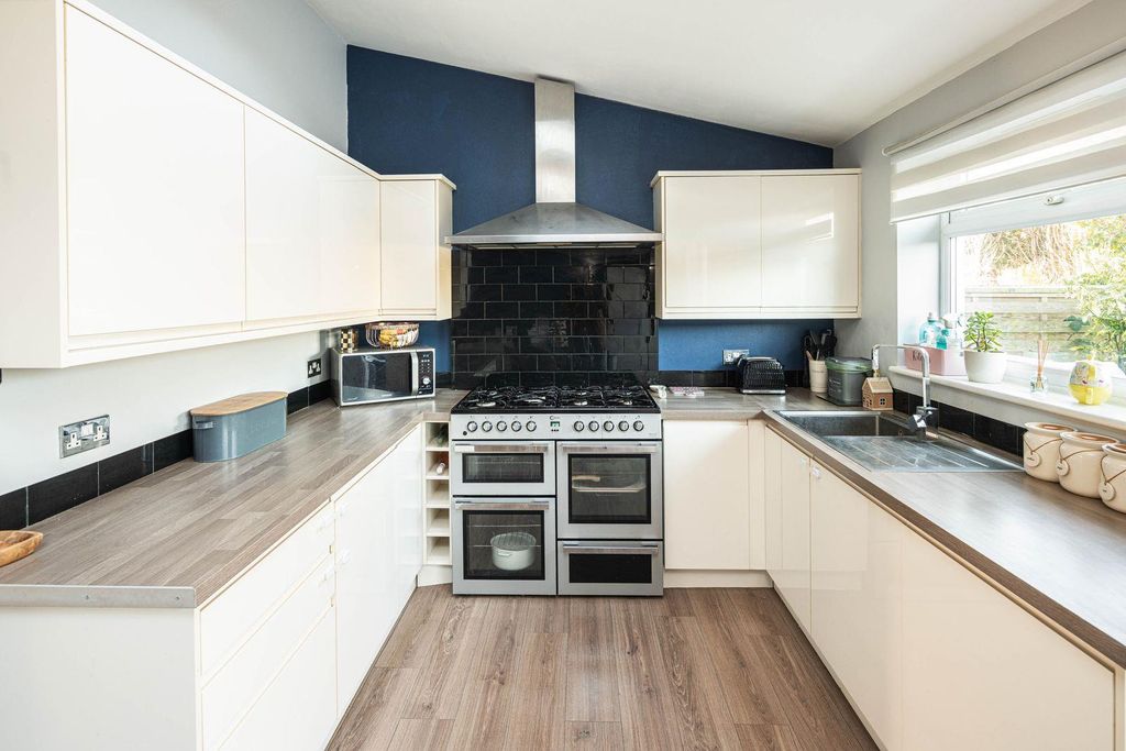 Property photo 1 of 17 Yh9Wvn9G.Jpeg