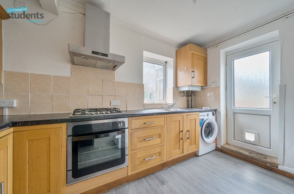 Property photo 2 of 10 Picture No. 15