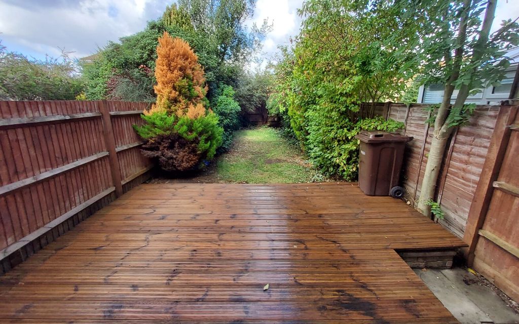 Property photo 3 of 9 Picture No. 14